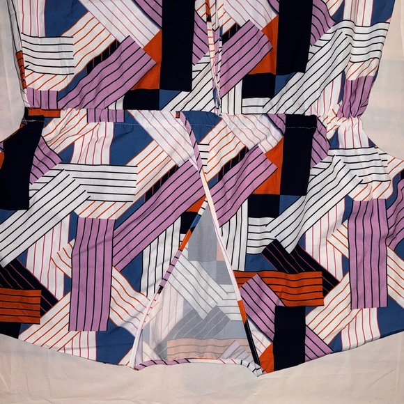 Geometric Patterned Midi Dress - Picture 3 of 6